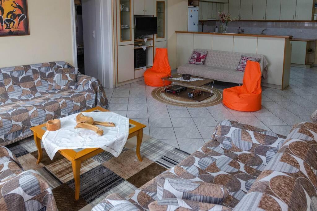 Ferienwohnung Dimitri'S Mountain House Karpenísion Exterior foto